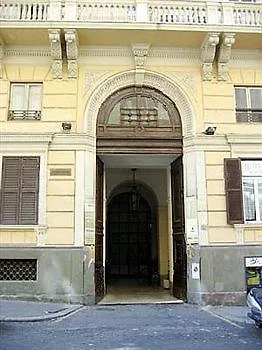 Salandra Pensión 4*
